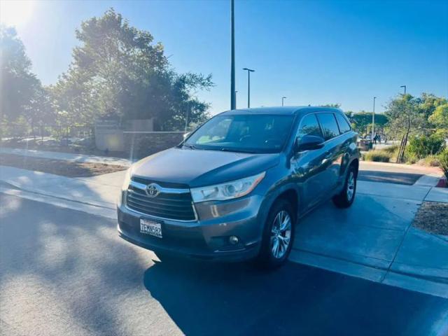 2014 Toyota Highlander LE Plus V6 for sale in San Diego, CA