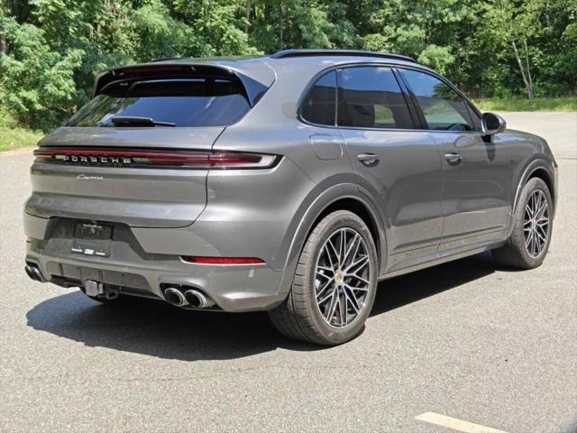 2025 Porsche Cayenne Base