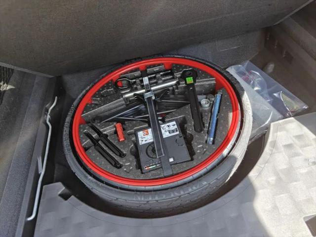 2025 Porsche Cayenne Base