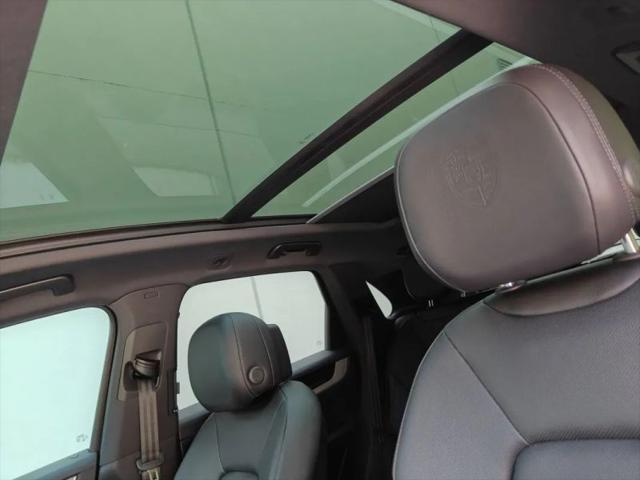 2025 Porsche Cayenne Base