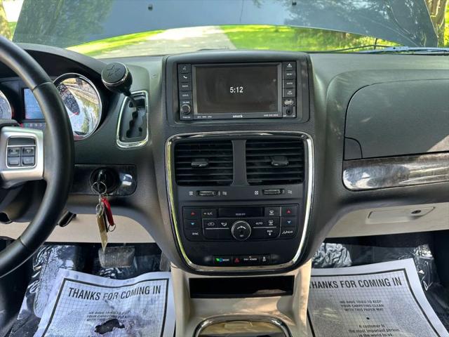 2011 Dodge Grand Caravan Crew