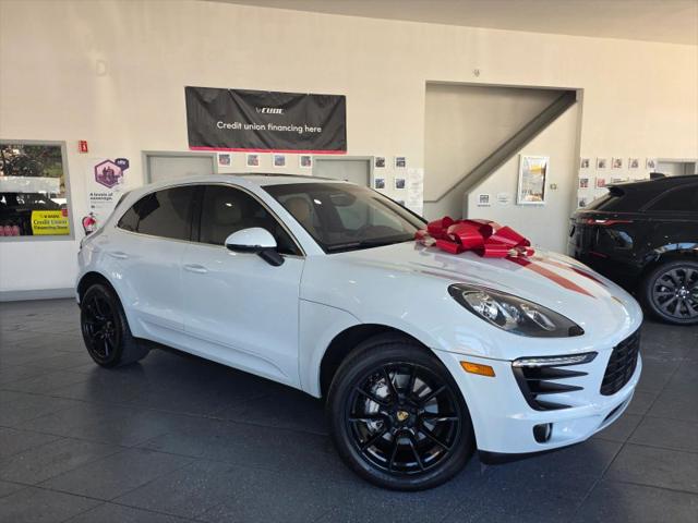 2016 Porsche Macan S