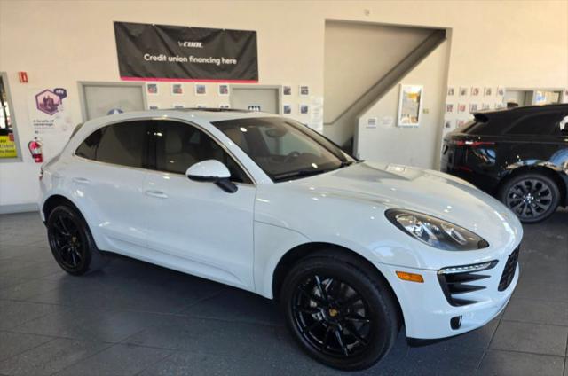 2016 Porsche Macan S