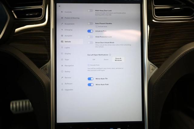 2015 Tesla Model S P85D