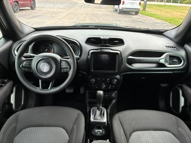 2021 Jeep Renegade Latitude FWD
