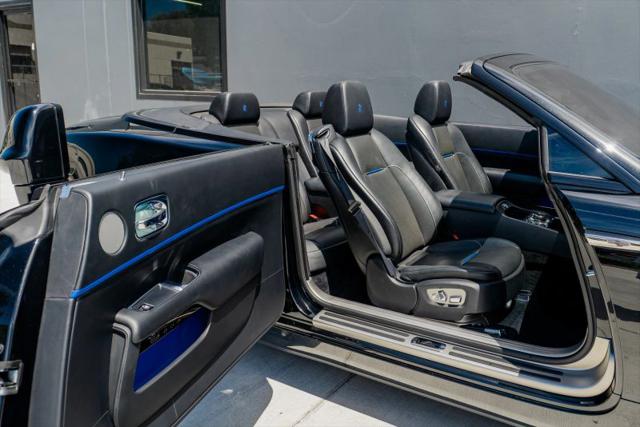 2018 Rolls-Royce Dawn Base