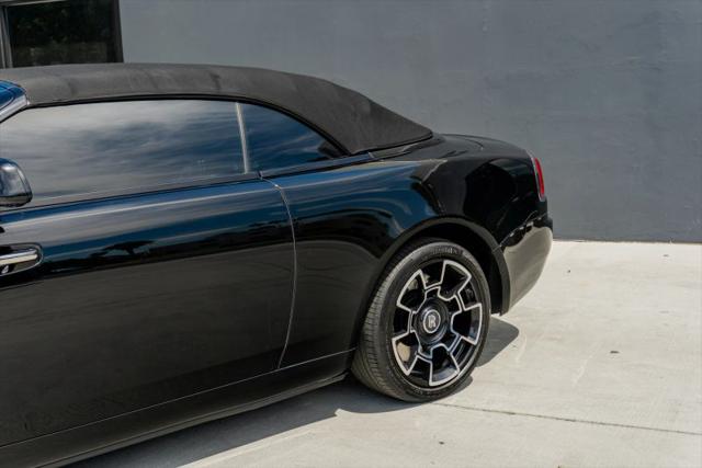 2018 Rolls-Royce Dawn Base