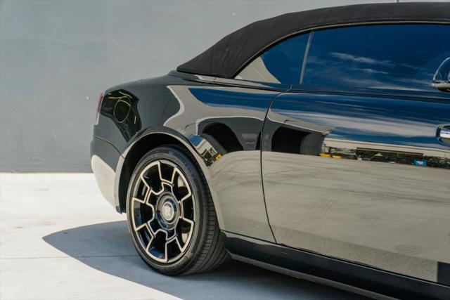 2018 Rolls-Royce Dawn Base