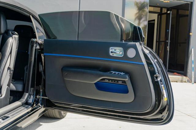 2018 Rolls-Royce Dawn Base