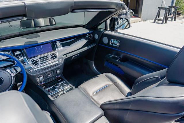 2018 Rolls-Royce Dawn Base