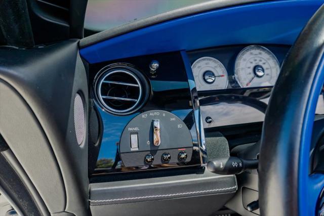 2018 Rolls-Royce Dawn Base