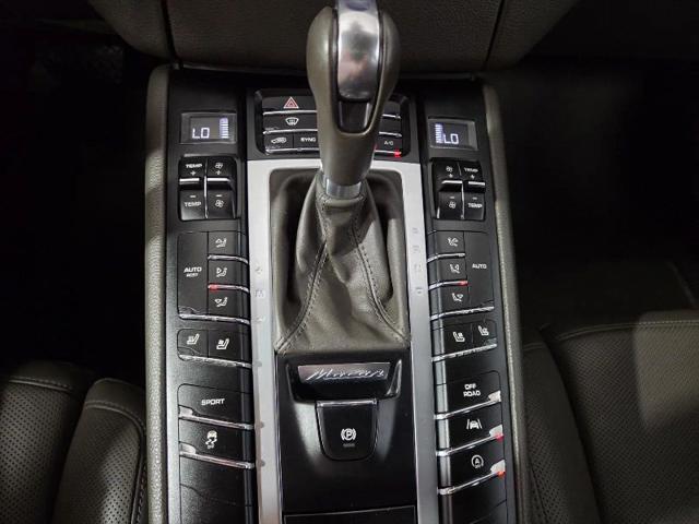 2017 Porsche Macan Base