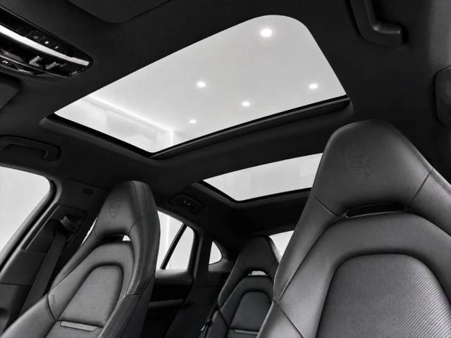 2018 Porsche Panamera 4