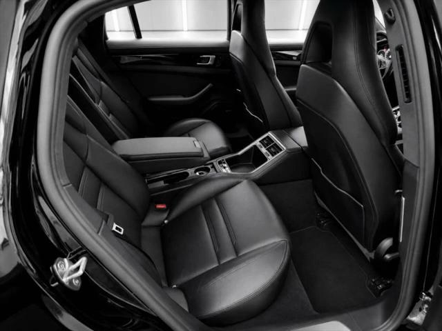 2018 Porsche Panamera 4