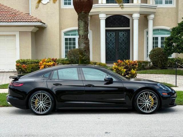 2018 Porsche Panamera 4