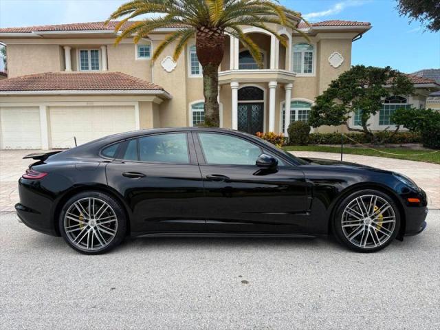 2018 Porsche Panamera 4