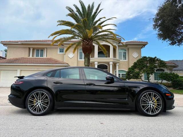 2018 Porsche Panamera 4