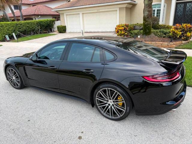 2018 Porsche Panamera 4