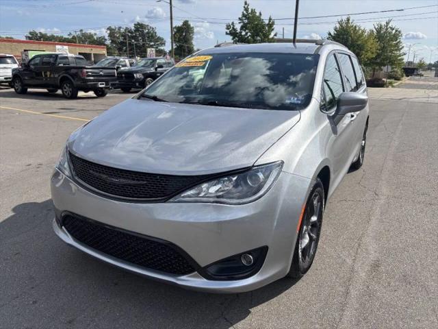 2018 Chrysler Pacifica Touring L for sale in Lincoln Park, MI