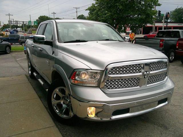 2018 Ram 1500 Laramie Crew Cab 4x4 57 Box