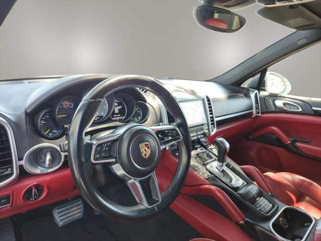 2017 Porsche Cayenne E-Hybrid S Platinum Edition