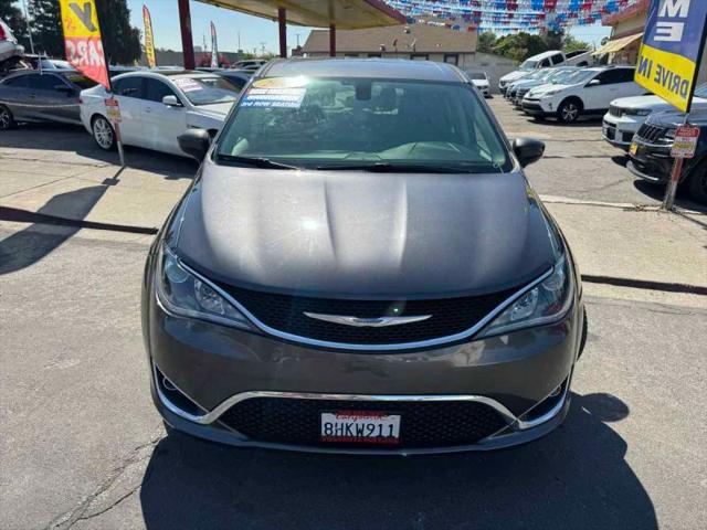 2017 Chrysler Pacifica Touring Plus