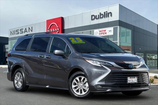 2025 Toyota Sienna XLE