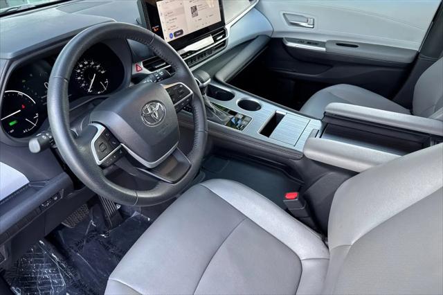 2025 Toyota Sienna XLE