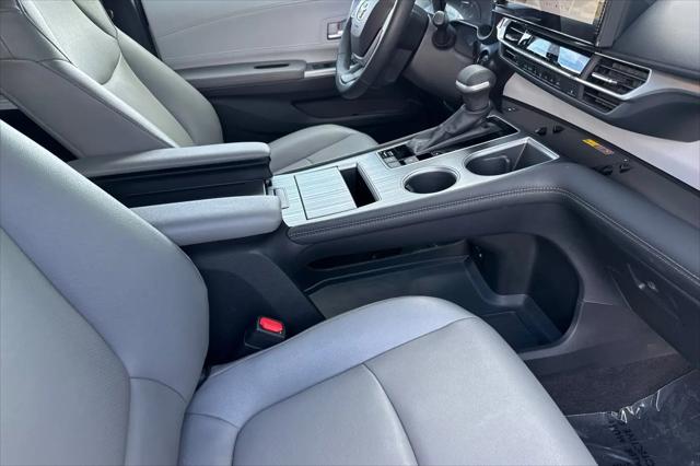 2025 Toyota Sienna XLE
