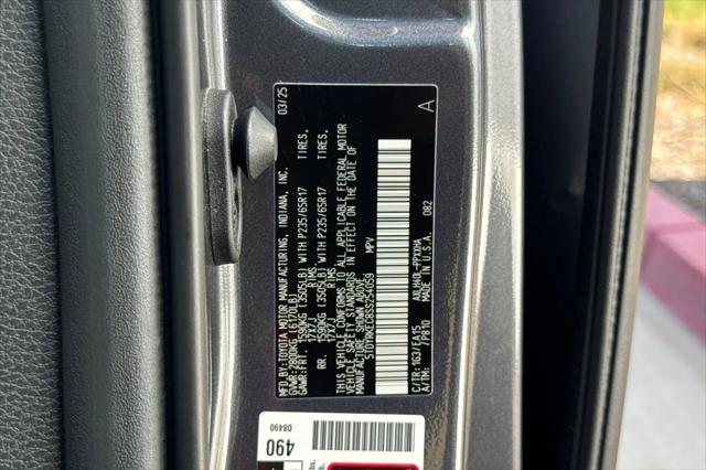 2025 Toyota Sienna XLE