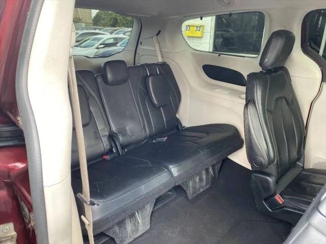 2017 Chrysler Pacifica Touring-L