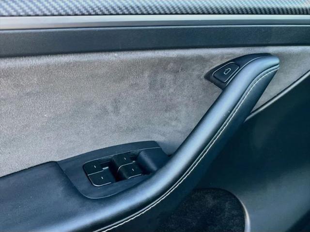 2024 Tesla Model Y Base