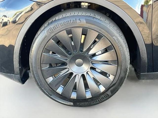 2024 Tesla Model Y Base