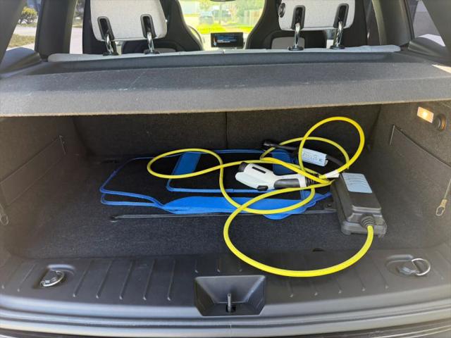 2014 BMW i3 Base w/Range Extender