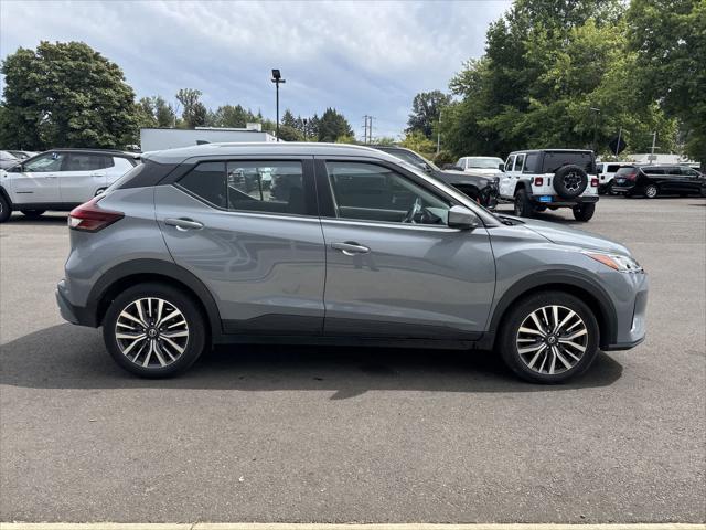 2021 Nissan Kicks SV Xtronic CVT