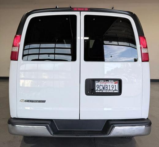 2019 Chevrolet Express LT