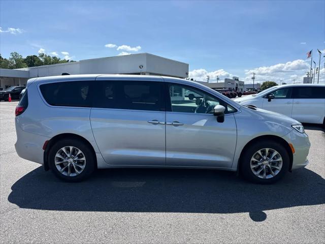 2023 Chrysler Pacifica Touring L AWD
