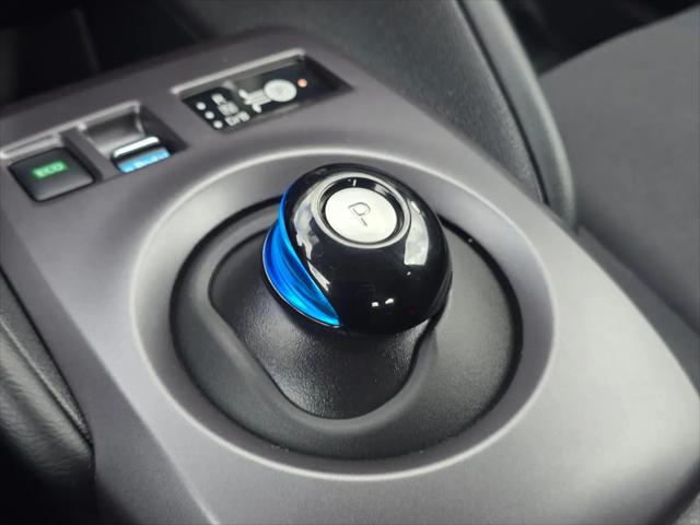 2025 Nissan LEAF S