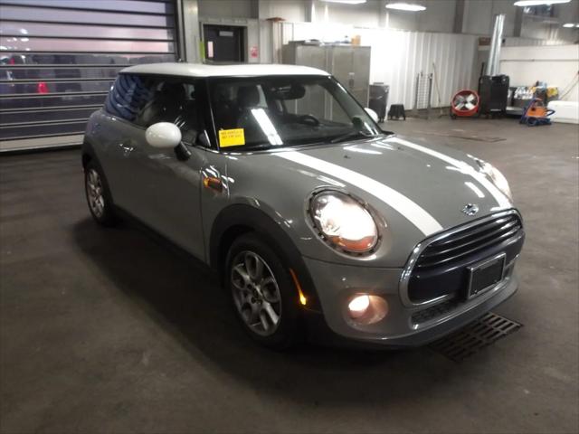 2017 MINI Hardtop Cooper