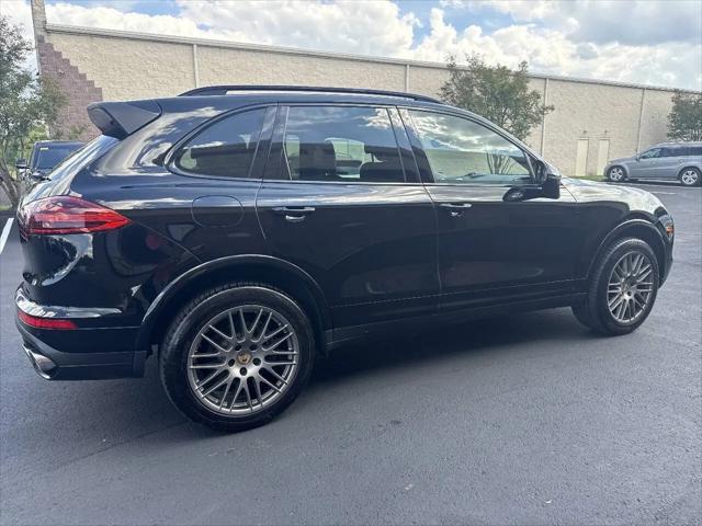 2017 Porsche Cayenne Platinum Edition