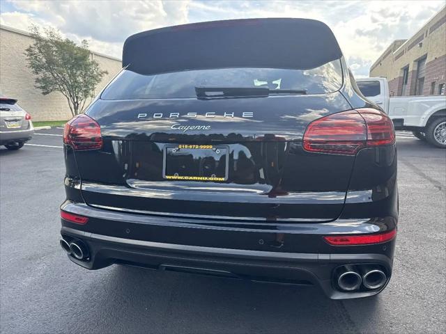 2017 Porsche Cayenne Platinum Edition
