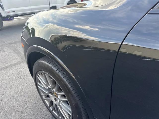 2017 Porsche Cayenne Platinum Edition