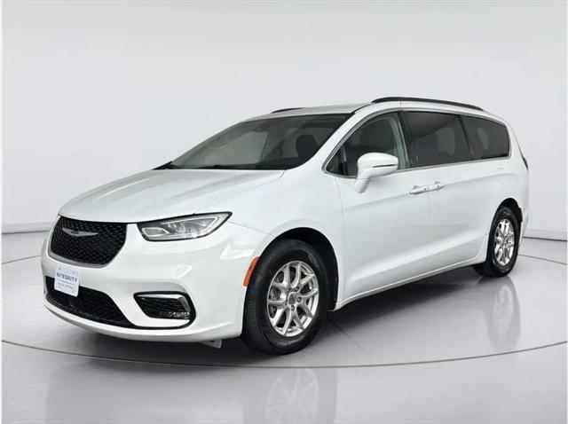 2022 Chrysler Pacifica Touring L for sale in Sacramento, CA