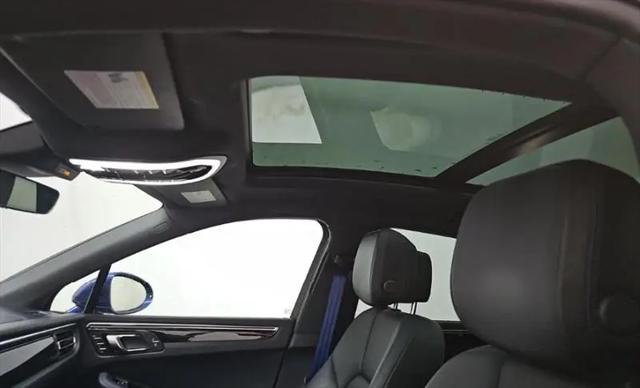 2023 Porsche Macan Macan