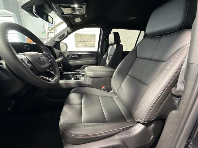 2026 Chevrolet Suburban RST, 4WD