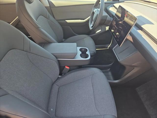 2026 Tesla Model Y Premium Rear-Wheel Drive