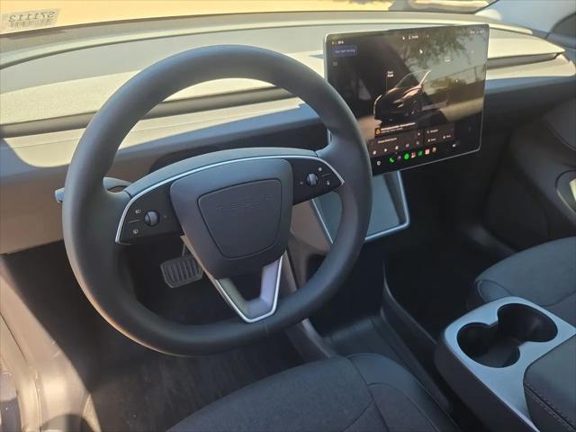 2026 Tesla Model Y Premium Rear-Wheel Drive