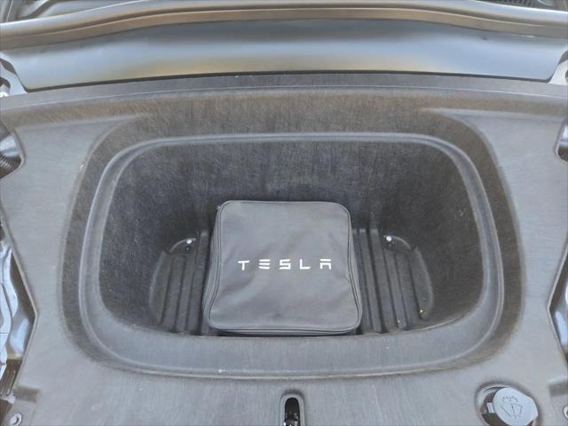 2026 Tesla Model Y Premium Rear-Wheel Drive