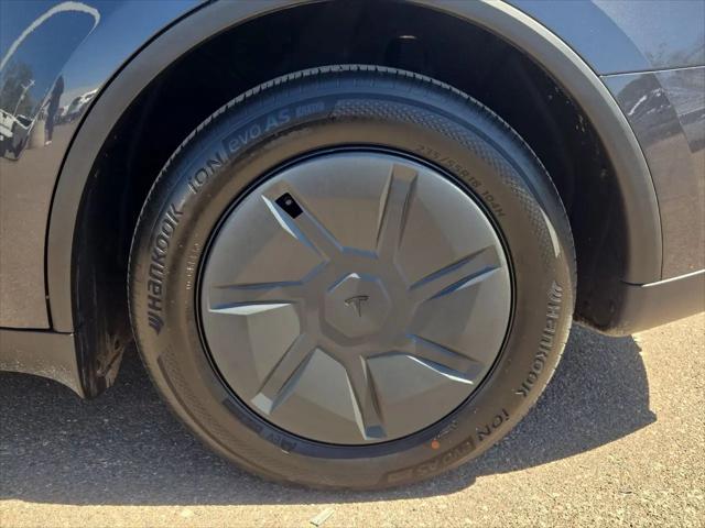 2026 Tesla Model Y Premium Rear-Wheel Drive