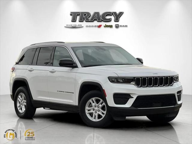 2023 Jeep Grand Cherokee Laredo 4x4 for sale in Tracy, CA